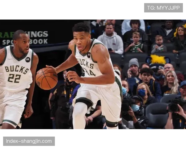 字母哥场均禁区得分26.5分 有望冲击奥尼尔历史纪录